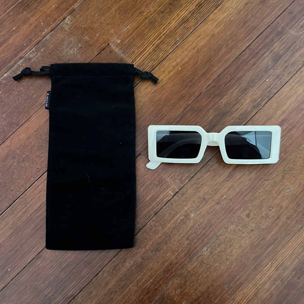 Rectangular-Shaped Fashion Sunglasses